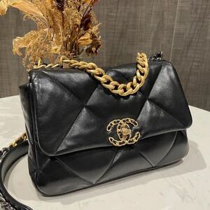 Chanel Women Pre-Loved Bag Very Good Condition